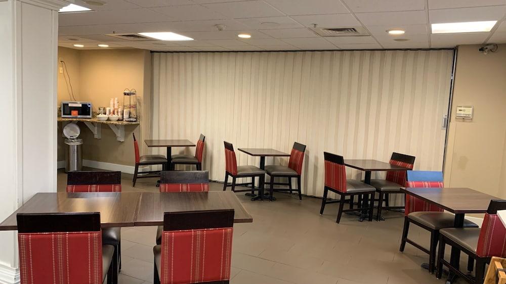 Comfort Inn Garden City Luaran gambar